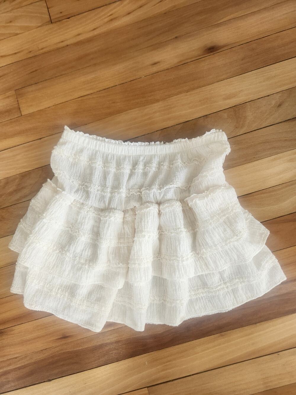 Shein White Ruffle & Lace Mini Skirt Size Medium Elastic Waist Fairy Summer Vibe